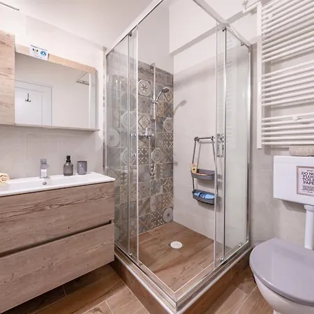 Mountain Retreat With Sea View