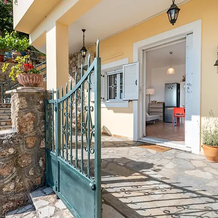 아파트 Mountain Retreat With Sea View *