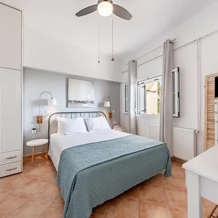 Mountain Retreat With Sea View Lejlighed Mpenitses